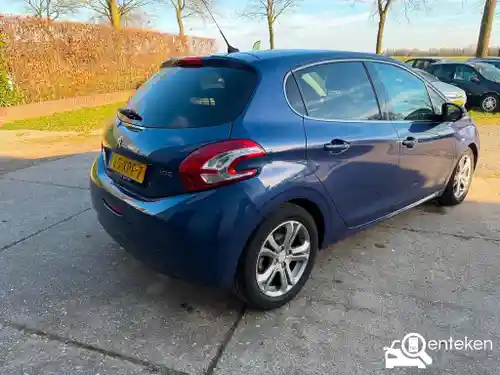 Peugeot 208 1.4 VTi 95 2012