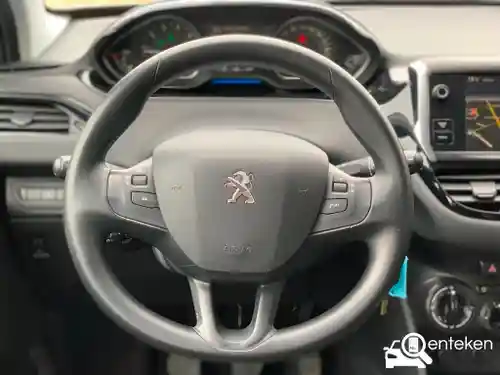 Peugeot 208 1.2 PureTech 82 2012