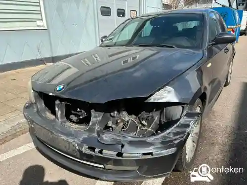 BMW 120i 2008