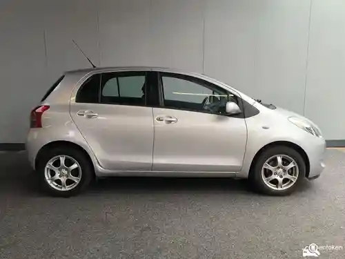 Toyota Yaris 1.3 2008