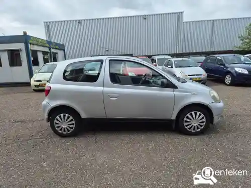 Toyota Yaris 1.3 2001