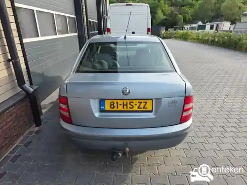 Skoda Fabia Sedan 1.4 16V 2001