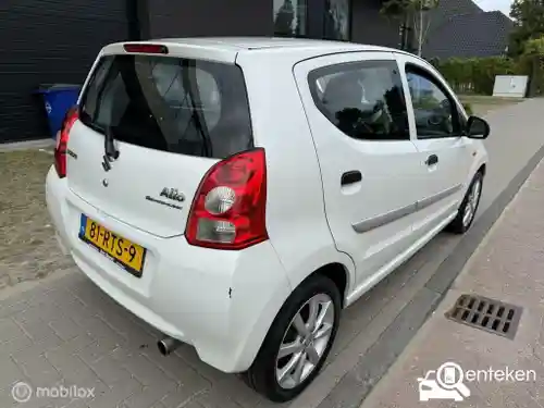 Suzuki Alto 1.0 2011