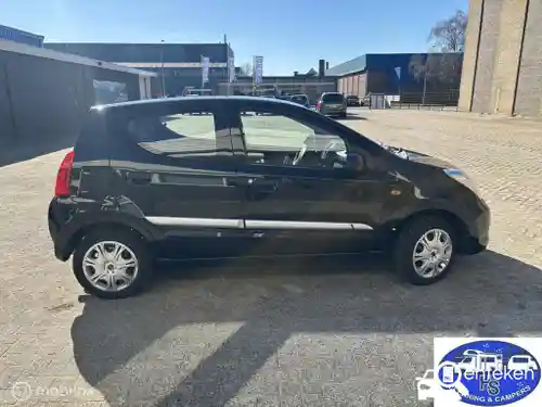 Suzuki Alto 1.0 2011