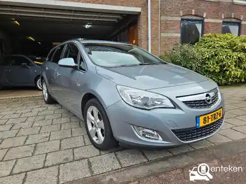 Opel Astra Sports Tourer 1.4 Turbo 2012