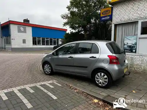Toyota Yaris 1.3 2008