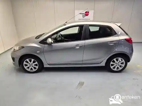 Mazda 2 1.3 2010