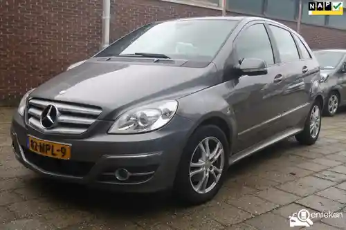 Mercedes-Benz B 180 2010