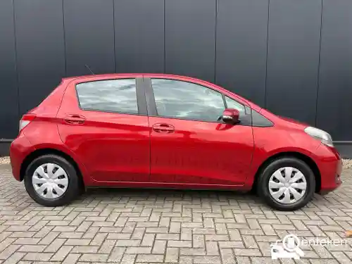 Toyota Yaris 1.0 2012