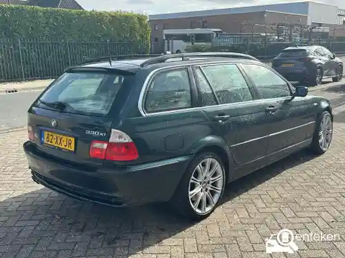BMW 330xi Touring 2003