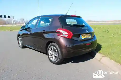 Peugeot 208 1.4 VTi 95 2012