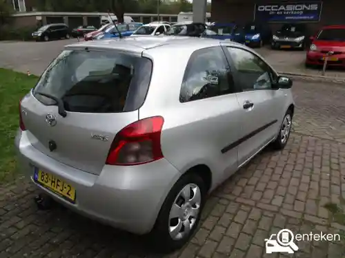 Toyota Yaris 1.3 2008