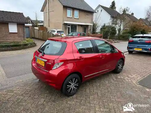 Toyota Yaris 1.0 2012