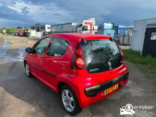Peugeot 107 1.0 68 2012