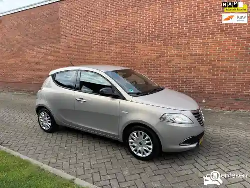 Lancia Ypsilon 0.9 TwinAir Turbo 8v p 2012