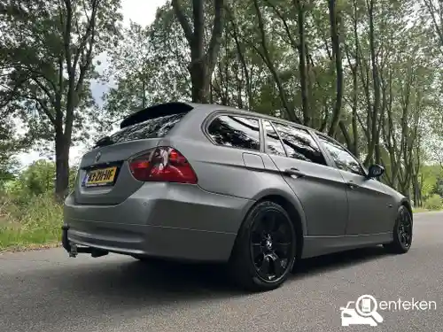 BMW 318i Touring 2008