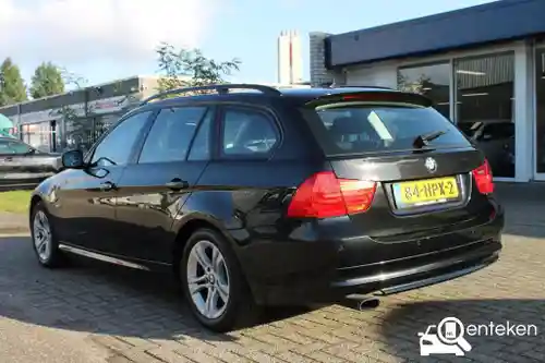BMW 318i Touring 2009