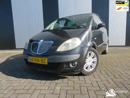 Lancia Musa 1.4 16v 2005