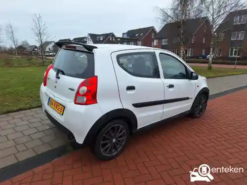 Suzuki Alto 1.0 2011
