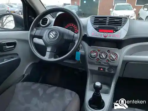 Suzuki Alto 1.0 2012