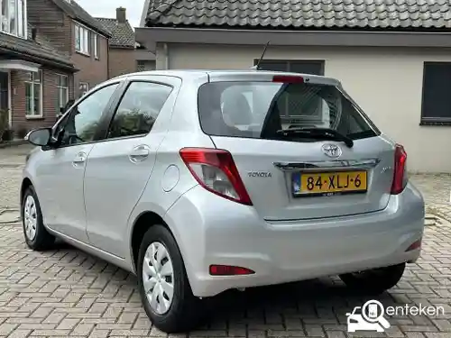 Toyota Yaris 1.0 2012