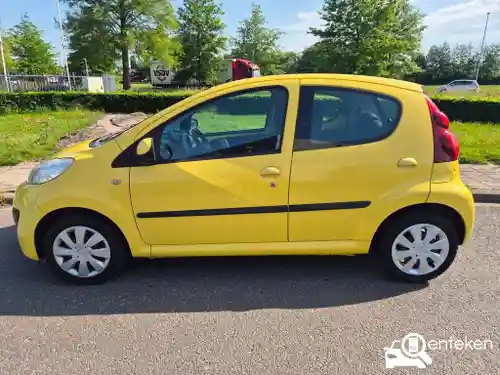 Peugeot 107 1.0 68 2012