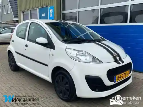 Peugeot 107 1.0 68 2013