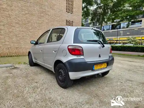 Toyota Yaris 1.0 2001