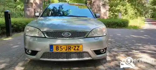 Ford Mondeo ST220 2002