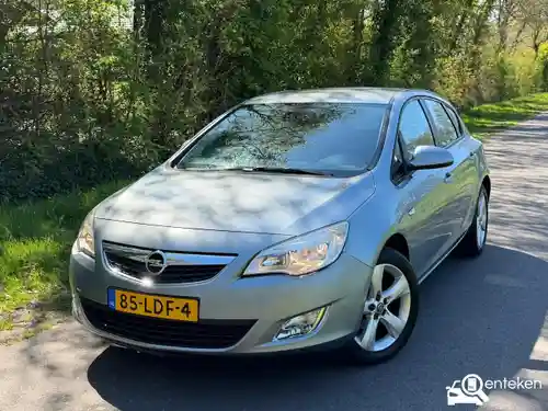 Opel Astra 1.4 Turbo 2010