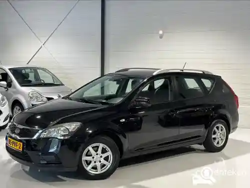 KIA cee´d Sporty Wagon 1.4 ISG 2011