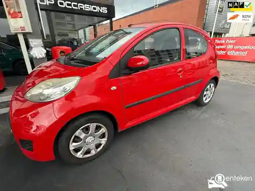 Peugeot 107 1.0 70 2011