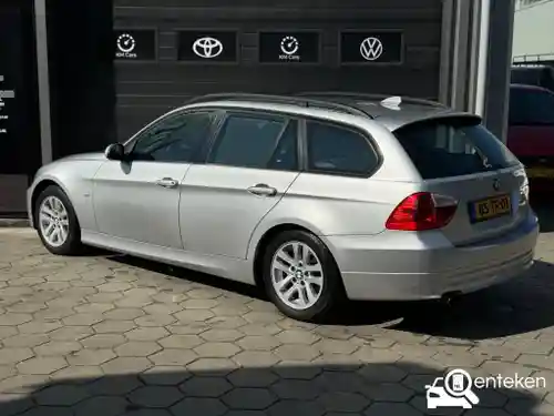 BMW 318i Touring 2006