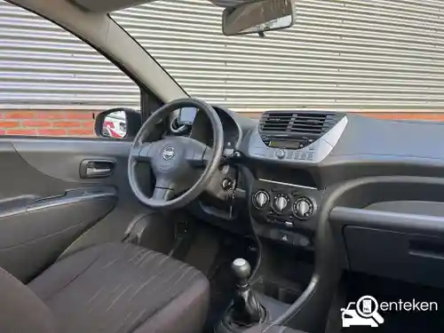 Nissan Pixo 1.0 2013