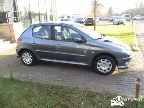 Peugeot 206 75 2008
