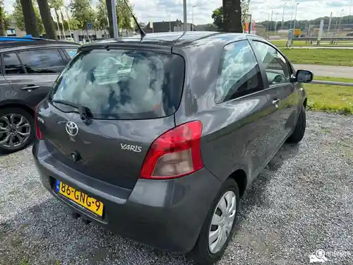 Toyota Yaris 1.3 2008