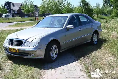 Mercedes-Benz E 200 2003