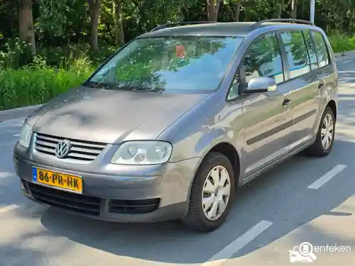 VW Touran 1.6 FSI 2004
