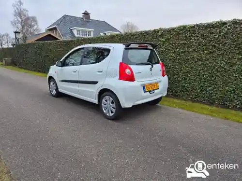 Suzuki Alto 1.0 2011