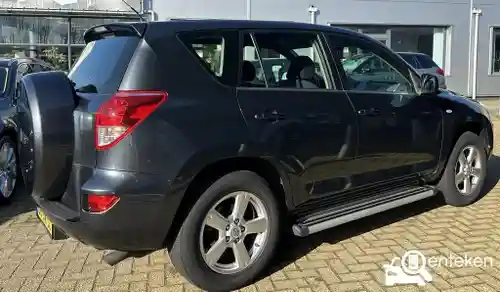 Toyota RAV4 2.0 2006
