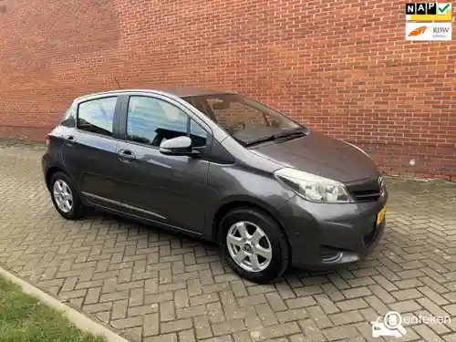 Toyota Yaris 1.0 2012