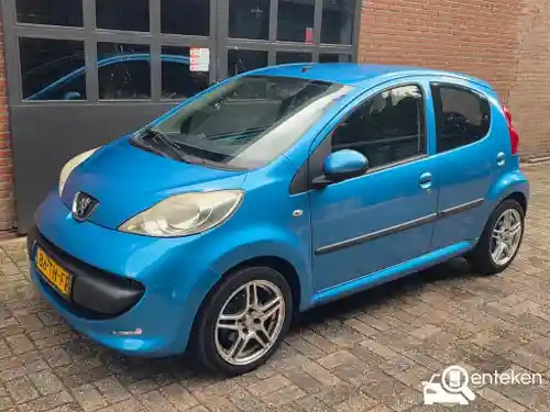 Peugeot 107 1.0 70 2006