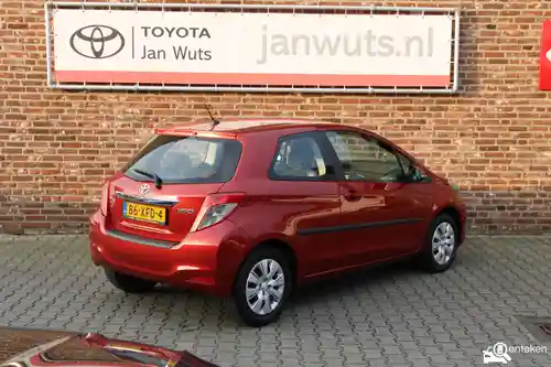 Toyota Yaris 1.33 2012