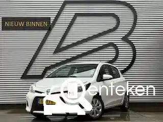 Toyota Yaris 1.5 Hybrid 2012