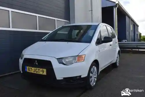Mitsubishi Colt 1.1 2009