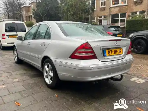 Mercedes-Benz C 200 2002