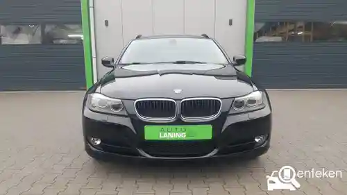 BMW 318i Touring 2010