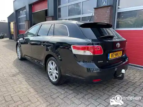 Toyota Avensis 2.0 2011