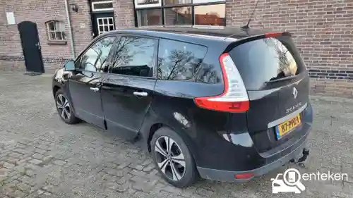 Renault Grand Scénic TCe 130 2011