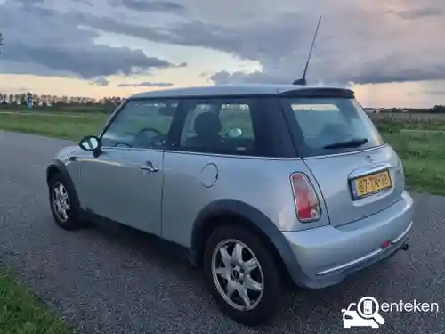 MINI  One 2006